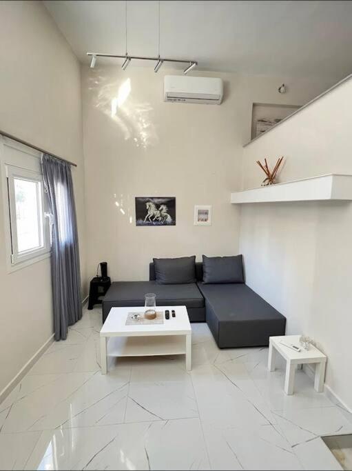 Chris Apartment With Loft Превеза Екстер'єр фото