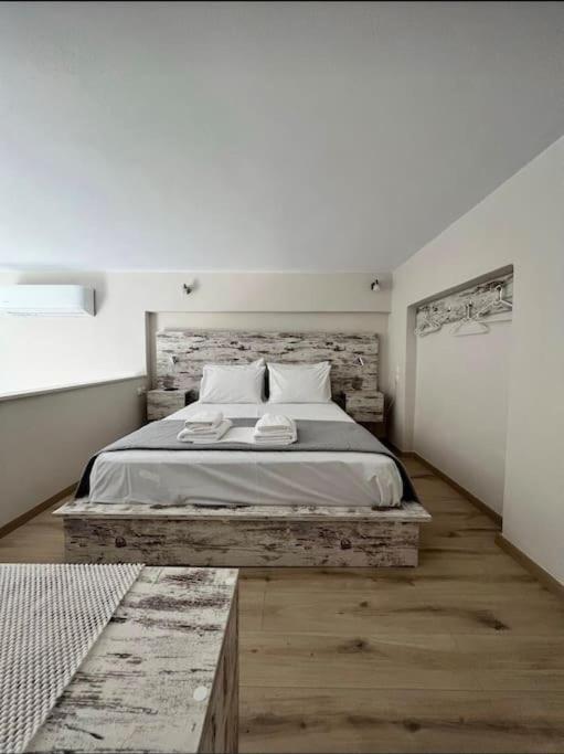 Chris Apartment With Loft Превеза Екстер'єр фото
